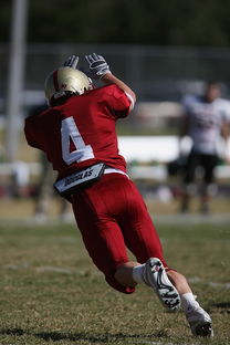 九游体育电竞官网-英超球队基于位置热力图优化压迫式防守区域控制,英超球队地图分布